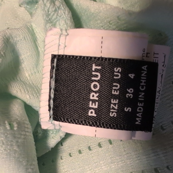 Perout top - Picture 3 of 3